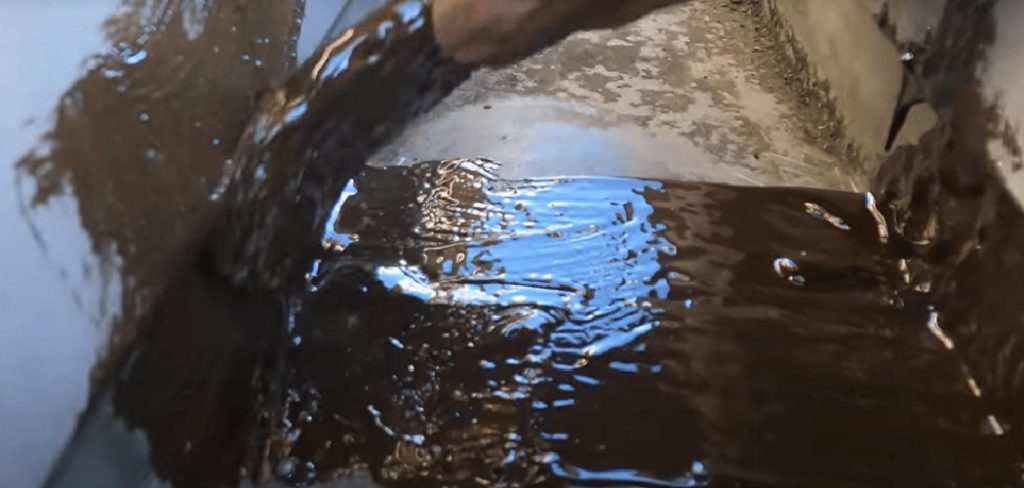 How to Repair Hole in Gutter