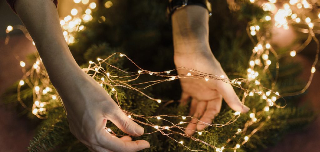 How to Repair a String of Christmas Lights