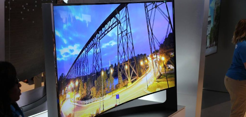 How To Repair A Cracked TV Screen
