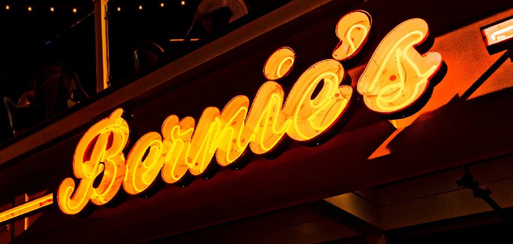How to Repair Neon Signs